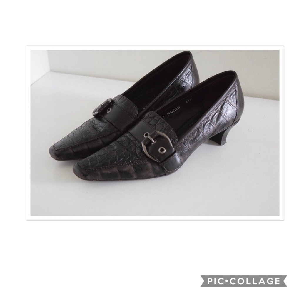 Donald J. Pliner low pumps